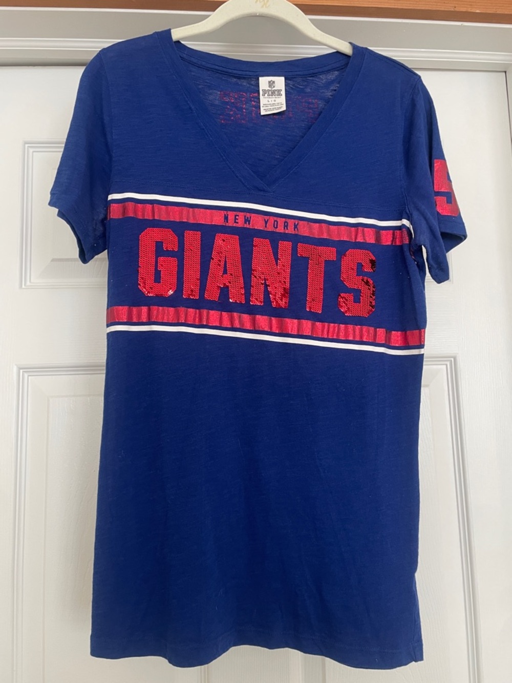 Victoria’s Secret PINK NFL NY Giants tee